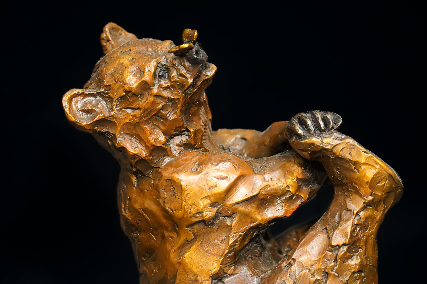 "JOYFUL BEAR"